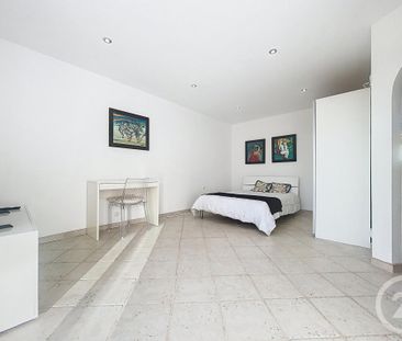 Location Maison 6 pièces 200m² ST LAURENT DU VAR 06700 - Photo 4