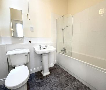 4 bedroom manor house to rent - Photo 6