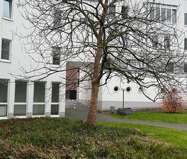 Schöne Seniorenwohnung 2,5 Zimmer - Nachmieter gesucht - Photo 3