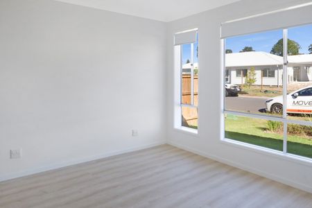 37 Vincent Crescent, Caboolture QLD 4510 - House For Rent - $650 | Domain - Photo 5