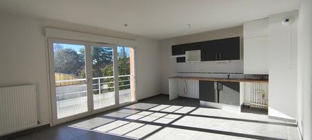 Location Appartement 4 pièces 84m² AUSSONNE 31840 - Photo 4