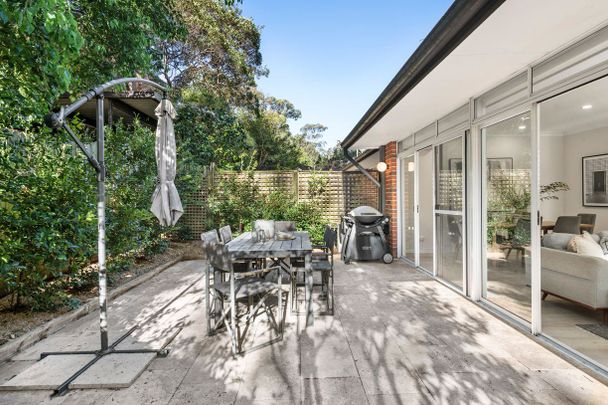 Tranquil, Low-Maintenance Living Just Steps from Lane Cove Village - Photo 1