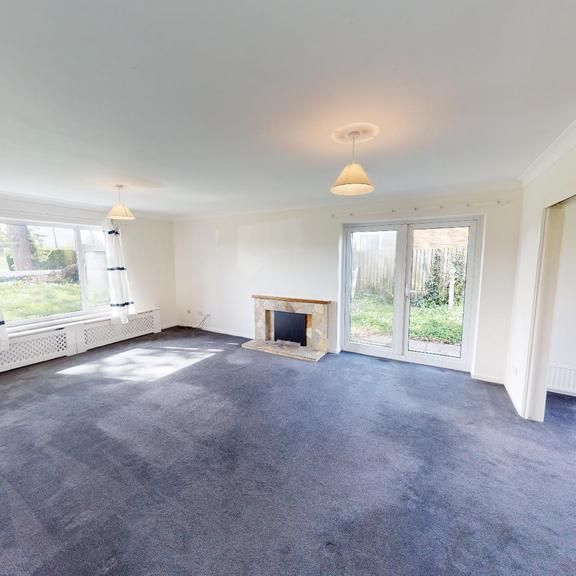 5 bedroom detached house to rent - Photo 1