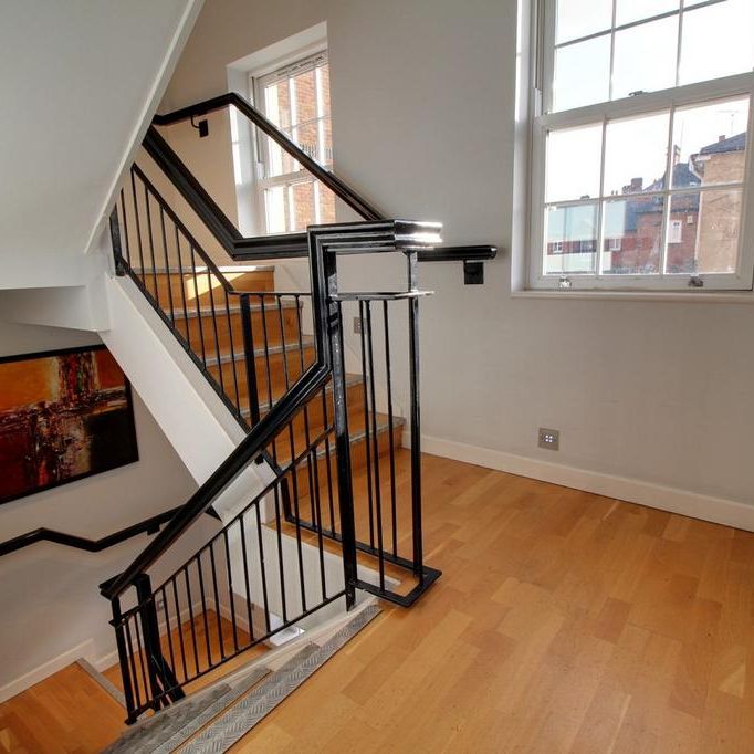 2 bedroom penthouse to rent - Photo 1