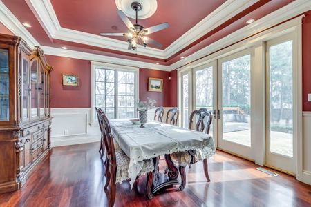 For Lease - 376 Lakeshore Road, Oakville, Ontario - Photo 4