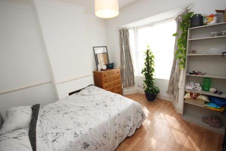 Fitzneal Street, East Acton, London, W12 0BB - Photo 5