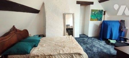 Une maison d'habitation située dans le bourg de SAINTIGNY (28480) SAINT-DENIS-D'AUTHOU, compren... - Photo 4