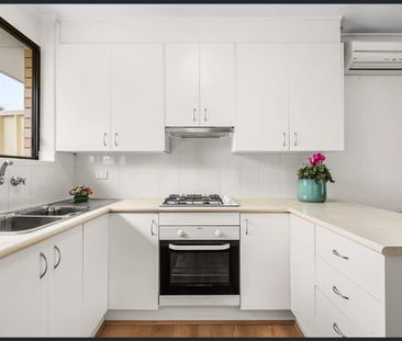 Quiet & Convenient Unit in the Heart of Campbelltown! - Photo 5