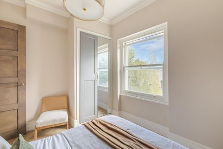 4 bedroom penthouse to rent - Photo 4