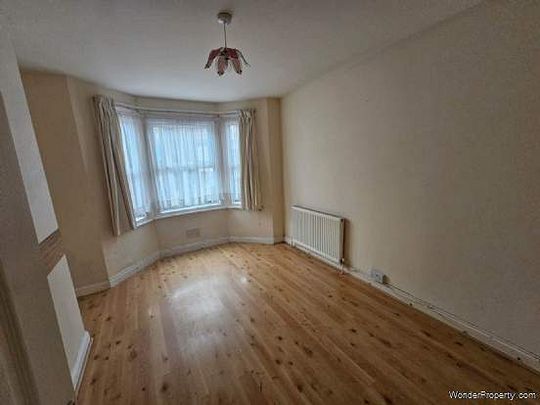 3 bedroom property to rent in Reading - Photo 1