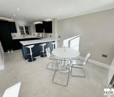 3 bedroom semi-detached house to rent - Photo 6