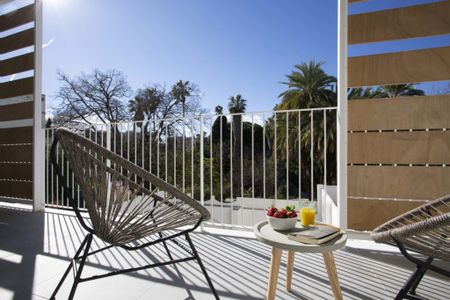 Piso de 3 habitaciones con terraza en Valencia - Photo 5