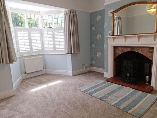 4 bedroom semi-detached house to rent - Photo 1