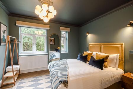 Tyndall's Park Road - Photo 3