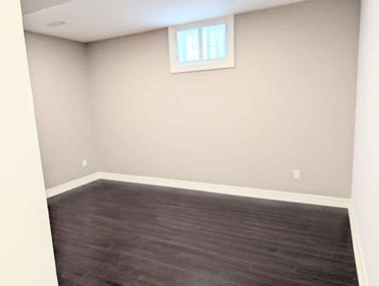 For Lease - 50 Direzze Court, Richmond Hill, Ontario - Photo 1