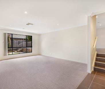 Spacious 4-Bedroom Family Home in Harrison - Perfect for Entertaining! - Photo 1