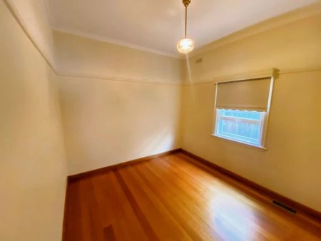 2 Bed, 1 Bath - Photo 3