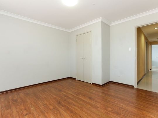 10 Sprigg Place, Booragoon - Photo 1