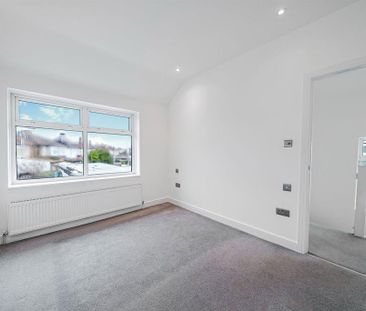 4 bedroom end of terrace house to rent - Photo 6