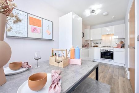 3 bedroom semi-detached house to rent - Photo 5