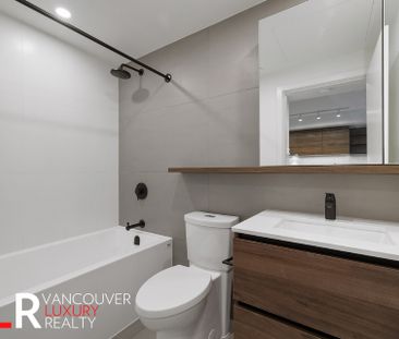 Condo in Surrey, BC - Photo 3