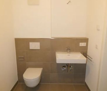 Neubau/Erstbezug: Modern geschnittene 2-Zimmer-Wohnung in zentraler... - Photo 1