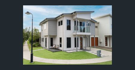 Modern Family Home with Smart Upgrades & Prime Fitzgibbon Location - Photo 3