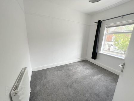 39 Templemore Avenue, BT54FP, Belfast - Photo 3