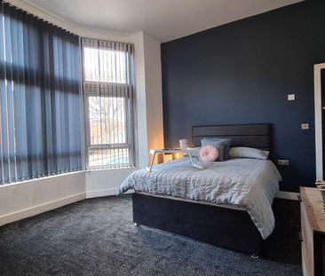 Vicarage Place Room 6 - Photo 4
