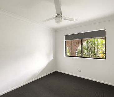 Fresh, Bright & Move-In Ready – A Stylishly Updated Home in Gailes - Photo 5