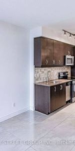 Bayview/Sheppard-Fresh Pt 2Bd+Den Open Plan-Utilities incl Locker&Pkg - Photo 4