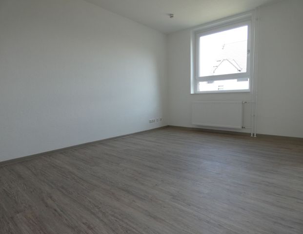 *** Wir modernisieren für Sie! Charmante EG-Wohnung mit Duschbad! *** - Foto 1