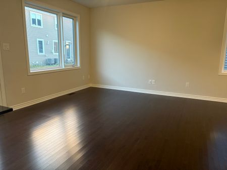 For Lease - 1906 Haiku Street, Barrhaven, Ontario - Photo 3