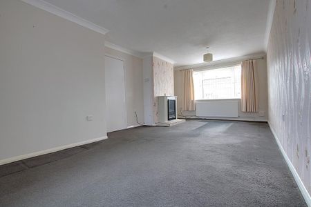 3 bedroom end of terrace house to rent - Photo 2