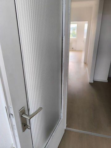 Helles 4-Zimmer-Apartment mit Balkon in Iserlohn - Foto 3