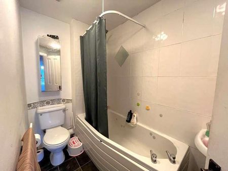 Alexandra Mews, Tamworth, B79 - Photo 5