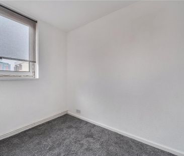 3 bedroom apartment to rent - Photo 6