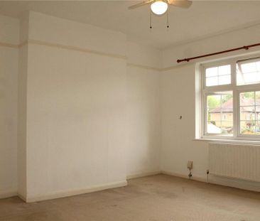 3 bedroom end of terrace house to rent - Photo 4