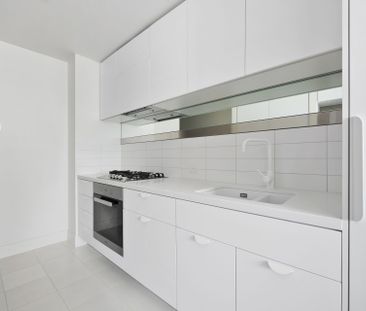 2109/500 Elizabeth Street, Melbourne - Photo 6