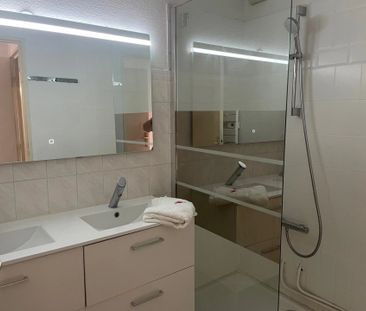 Location Appartement 2 pièces 47m² CANNES 06150 - Photo 5