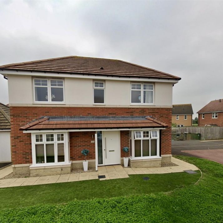 Gateholm Close, Ingleby Barwick, Stockton-On-Tees - Photo 1