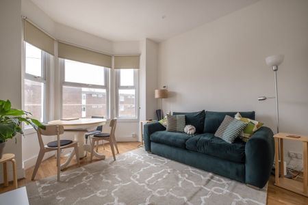 2 bedroom flat to rent - Photo 4