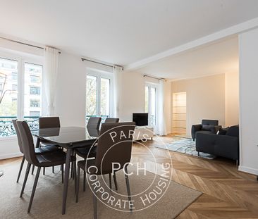 Avenue Bosquet, - Photo 1