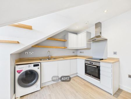 2 bedroom flat to rent - Photo 4