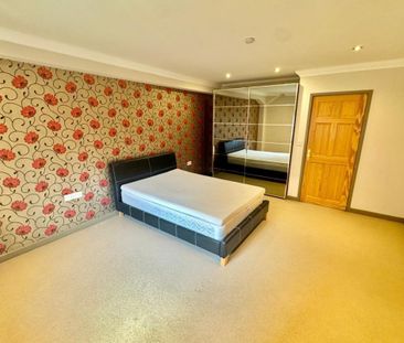 All Saints Green, NORWICH - Photo 3