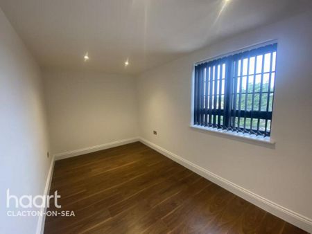 3 bedroom penthouse to rent - Photo 4