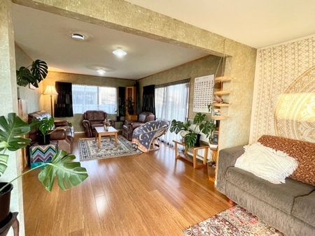 788A Papamoa Beach Road - Photo 2