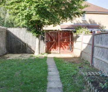 3 bedroom terraced house to rent - Photo 4