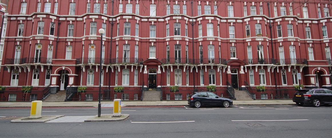 1 Bed Flat, Oxford & Cambridge Mansions, NW1 - Photo 1