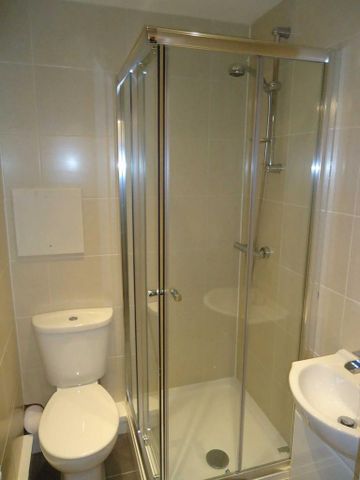 1 bedroom apartment to rent - Photo 4